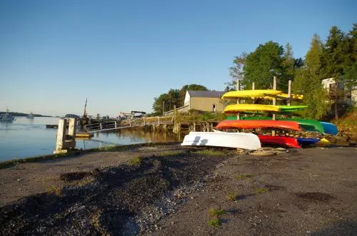 Quahog Bay Inn