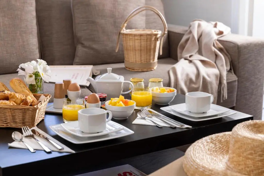 Le 46 Hotel 83