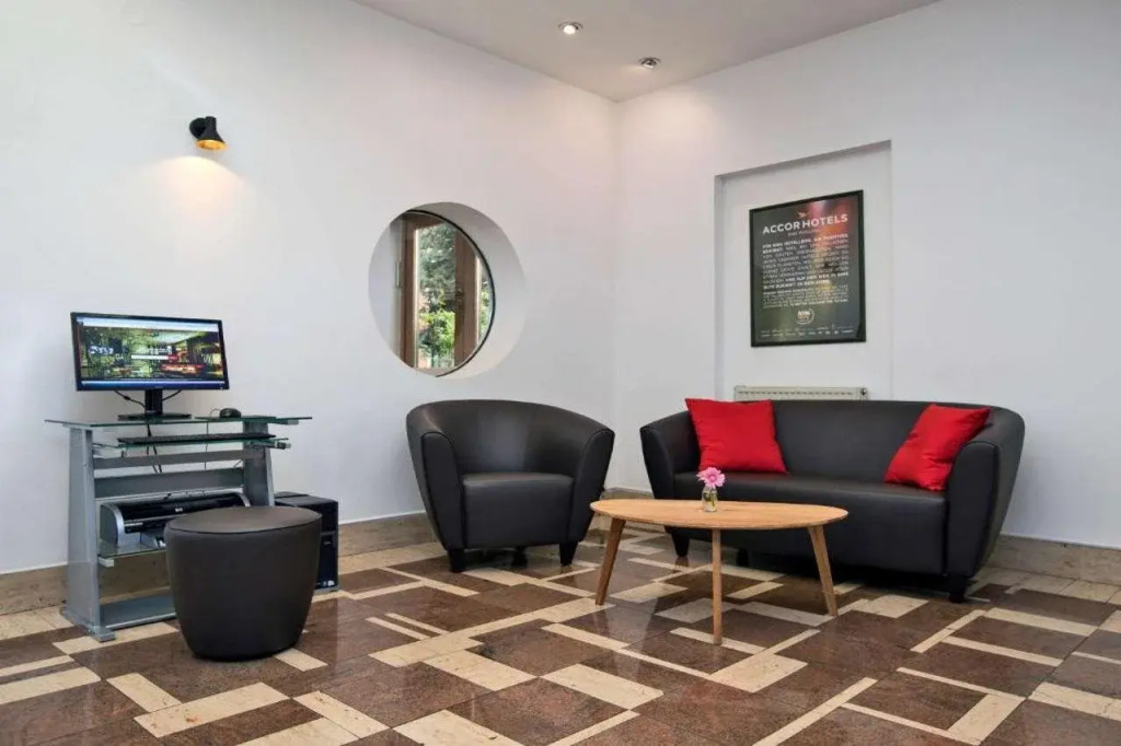 Hotel photo 11