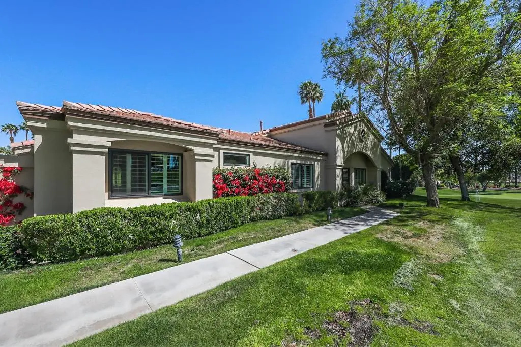 Palm Valley Full Access to Golf, Tennis, and Pickle Ball- Luxury 3 King Beds 3 Full Baths