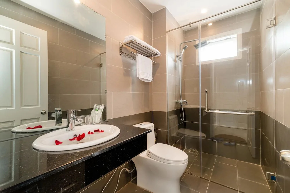 Superior Double room with balcony (full double bed)