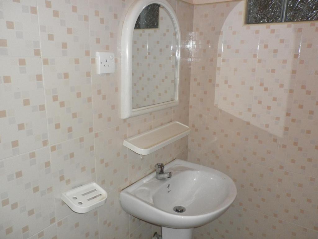 Mccarthy Guesthouse