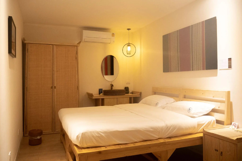 Standard Double room (full double bed)