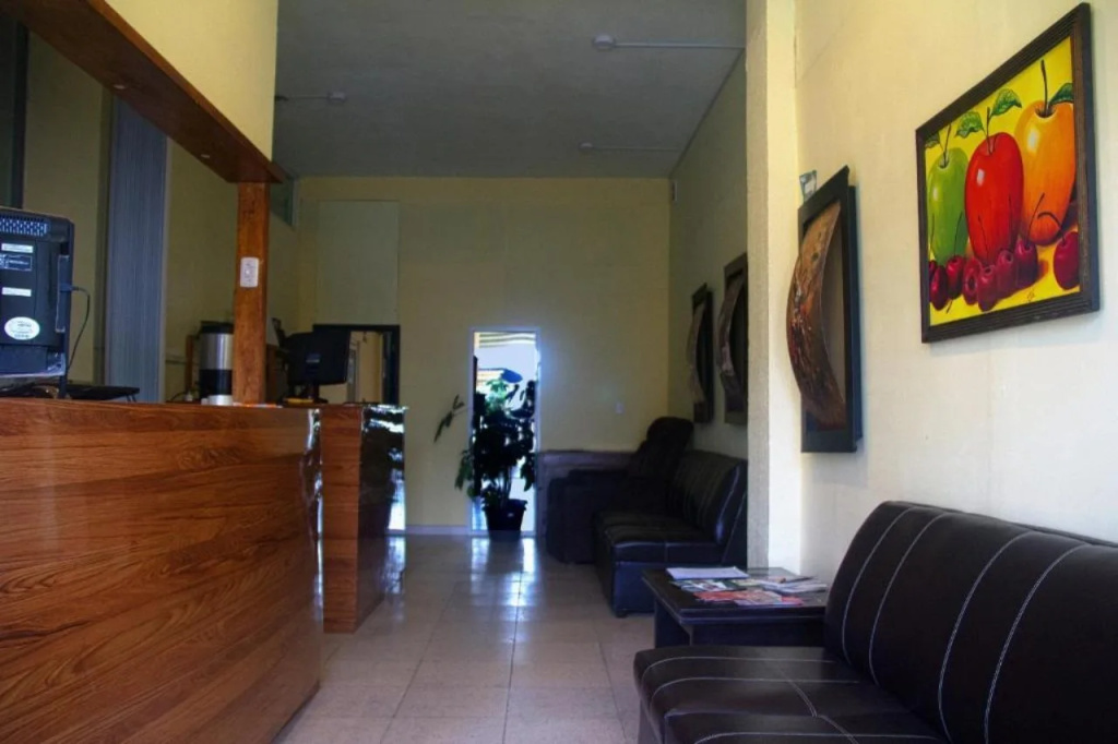 Lobby & Reception
