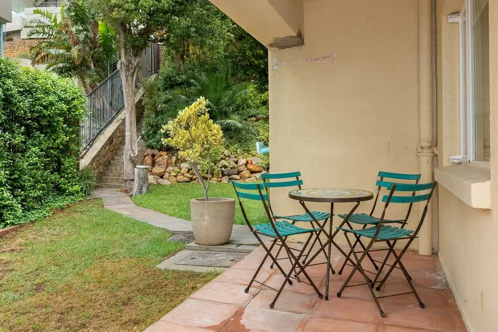 Caprice Court 8