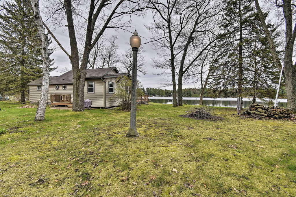 Lakefront Home w/ Seasonal Dock - 2 Mi to Skiing!