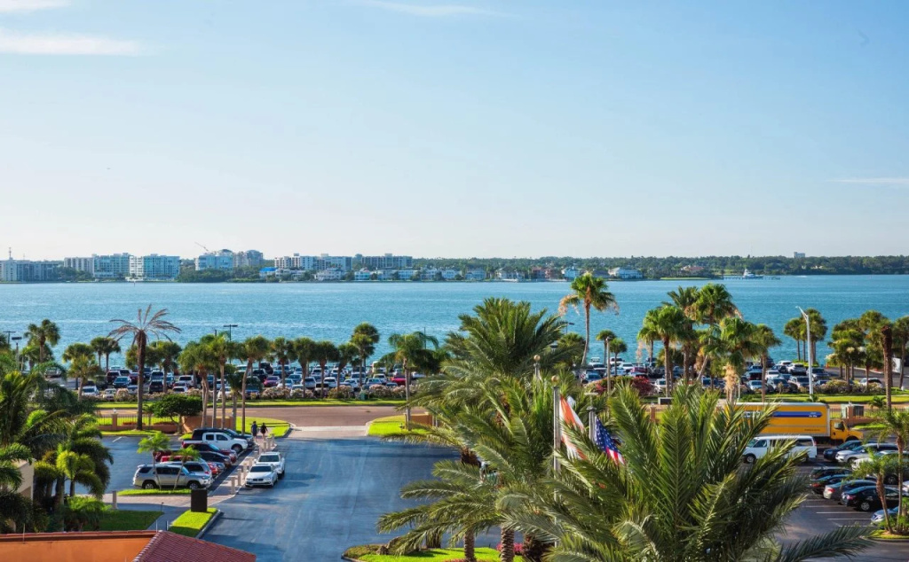 Beach & Waterfront