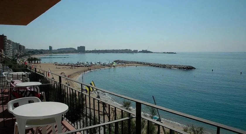 Beach & Waterfront