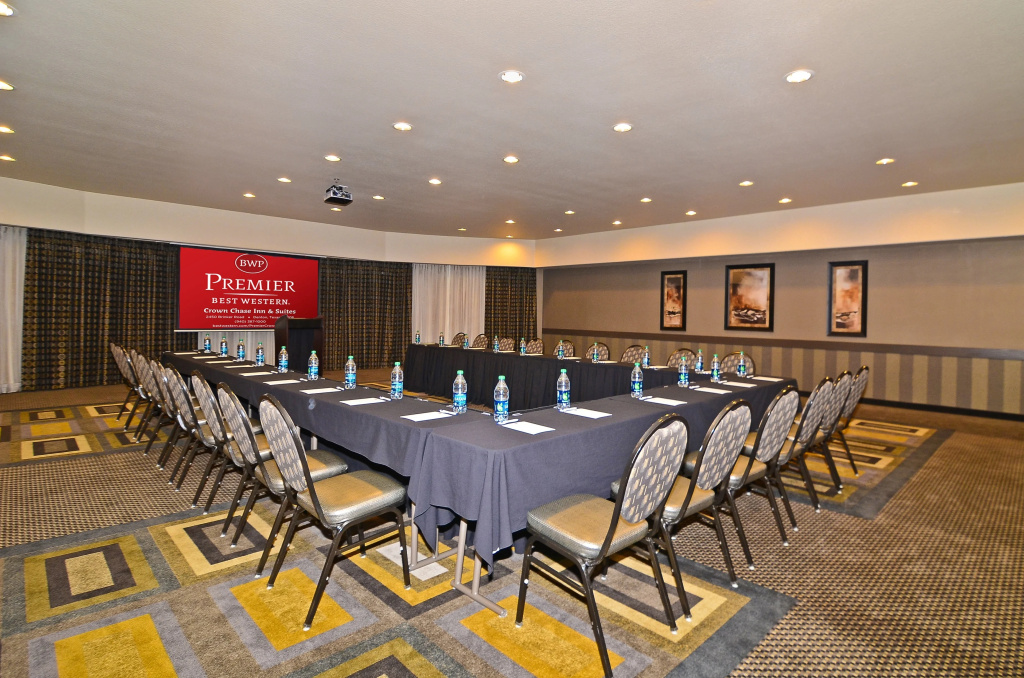 Best Western Premier Crown Chase Inn & Suites - Général