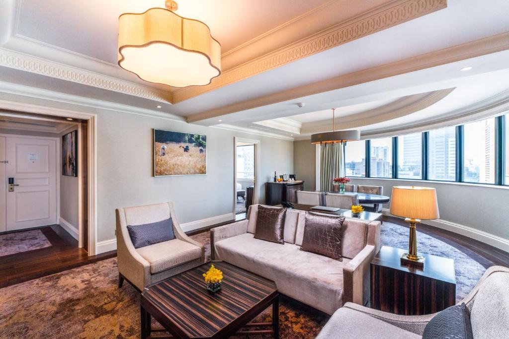 Caravelle Hotel