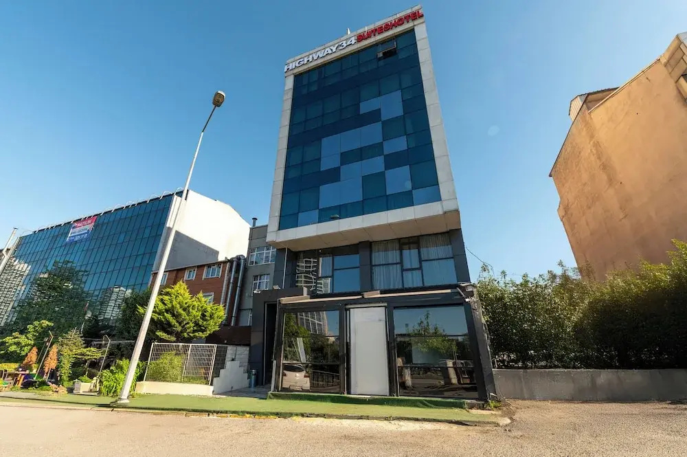 Highway 34 Hotel — фото