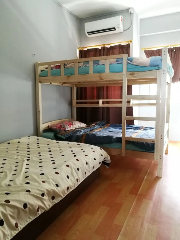 Sea View Sandakan Budget & Backpackers Hotel - фото 2