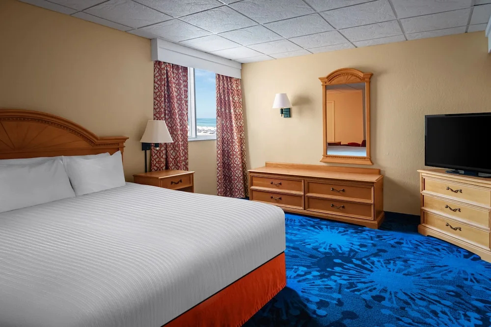 Double room Boulevard View (full double bed)