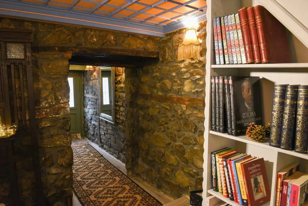 Dandy on the hill Metsovo - Down Town - Fireplace - Up to 7
