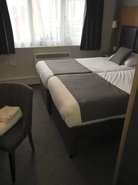 De Trafford Hotel By Greene King Inns - Chambres