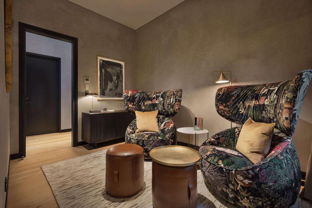 Hotel Fitzroy by Luminous by null