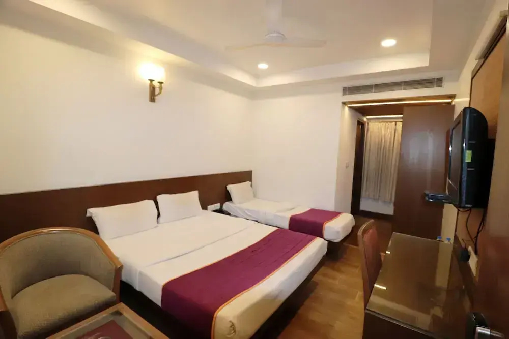 Hotel Rajhans Regent - Chambres
