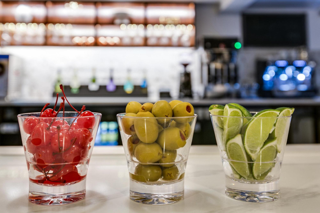 Food & Beverage