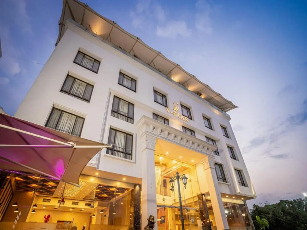 Hotel V Star
