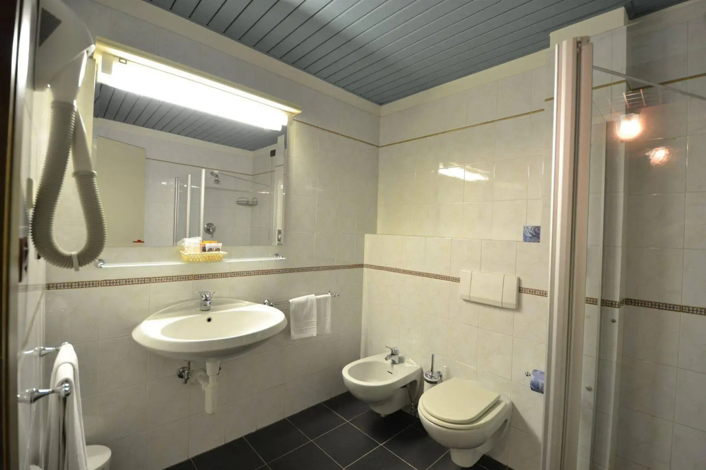 Hotel photo 26