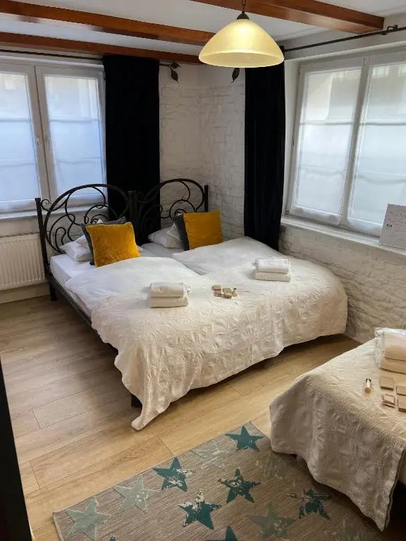 Economy Triple room