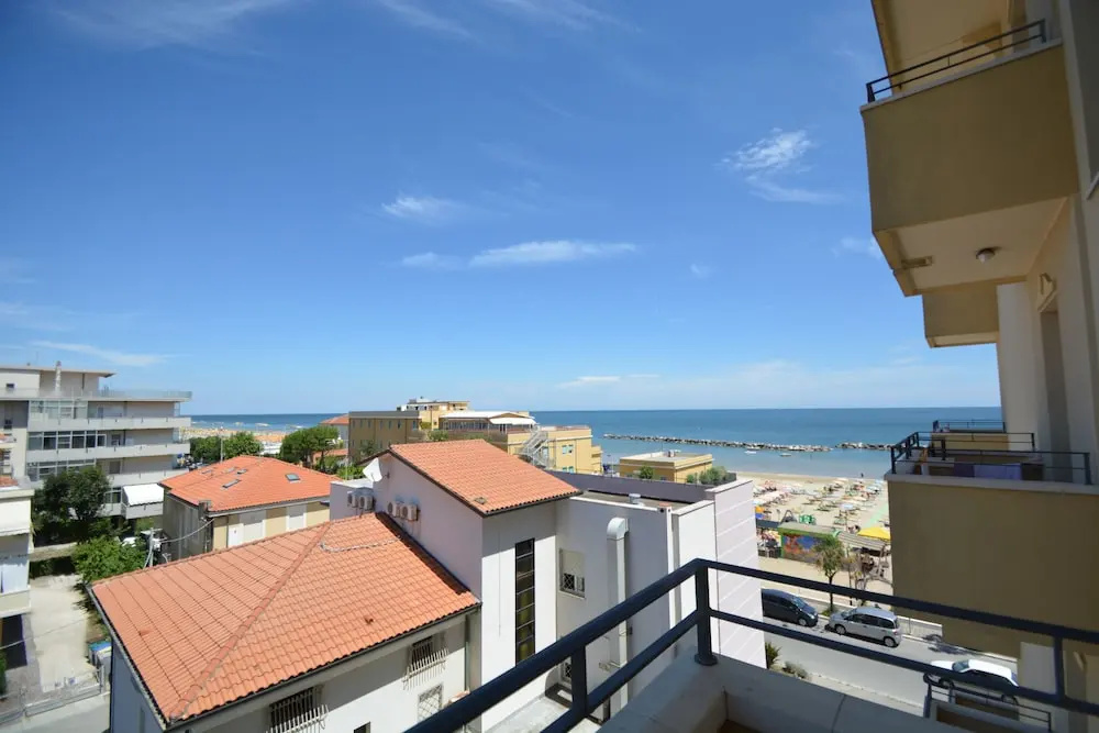 Junior Suite with land view