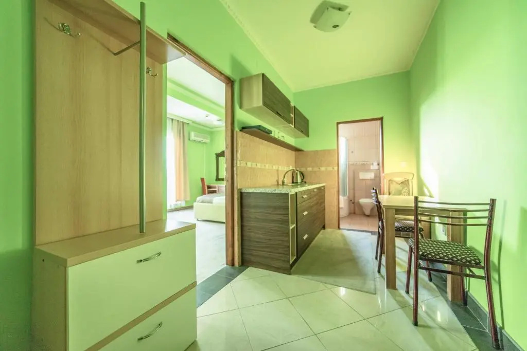 Apartment with mountain view