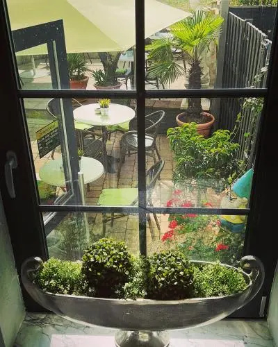 Balcony & Terrace