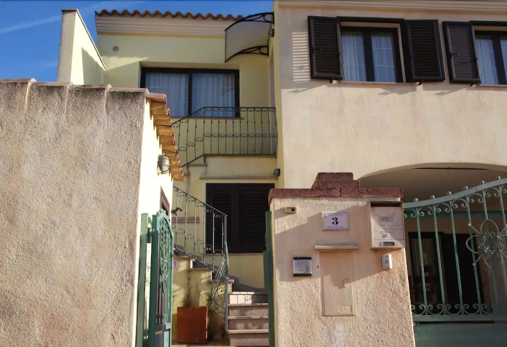 Porto San Paolo Apartments