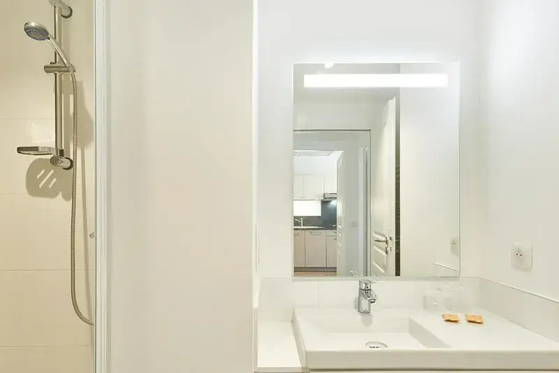 Quadruple Apartment