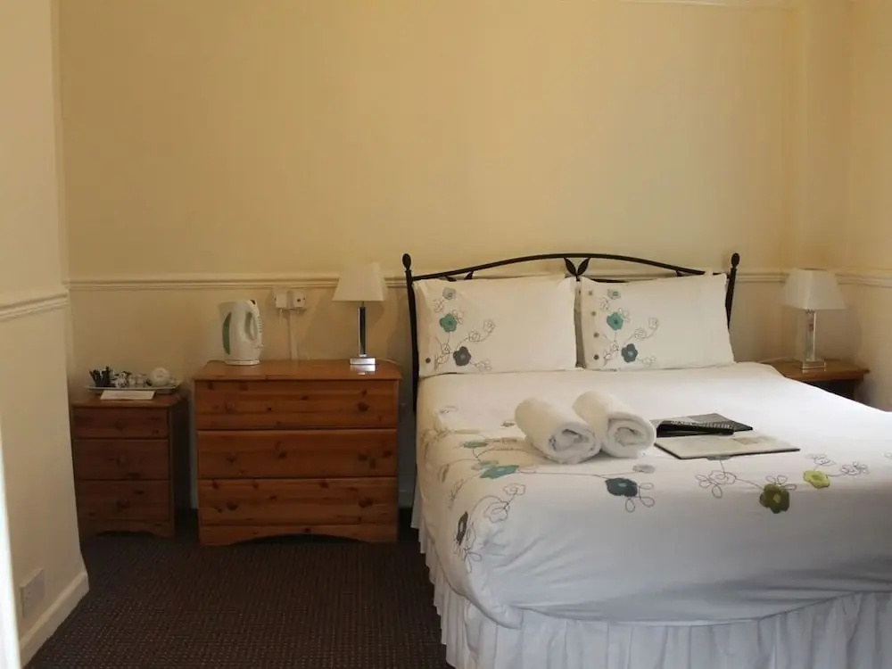 Standard Double room with balcony (full double bed)