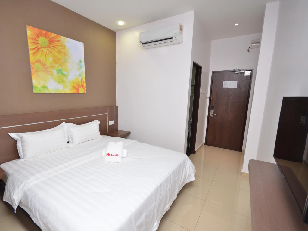 Superior Double room (full double bed)