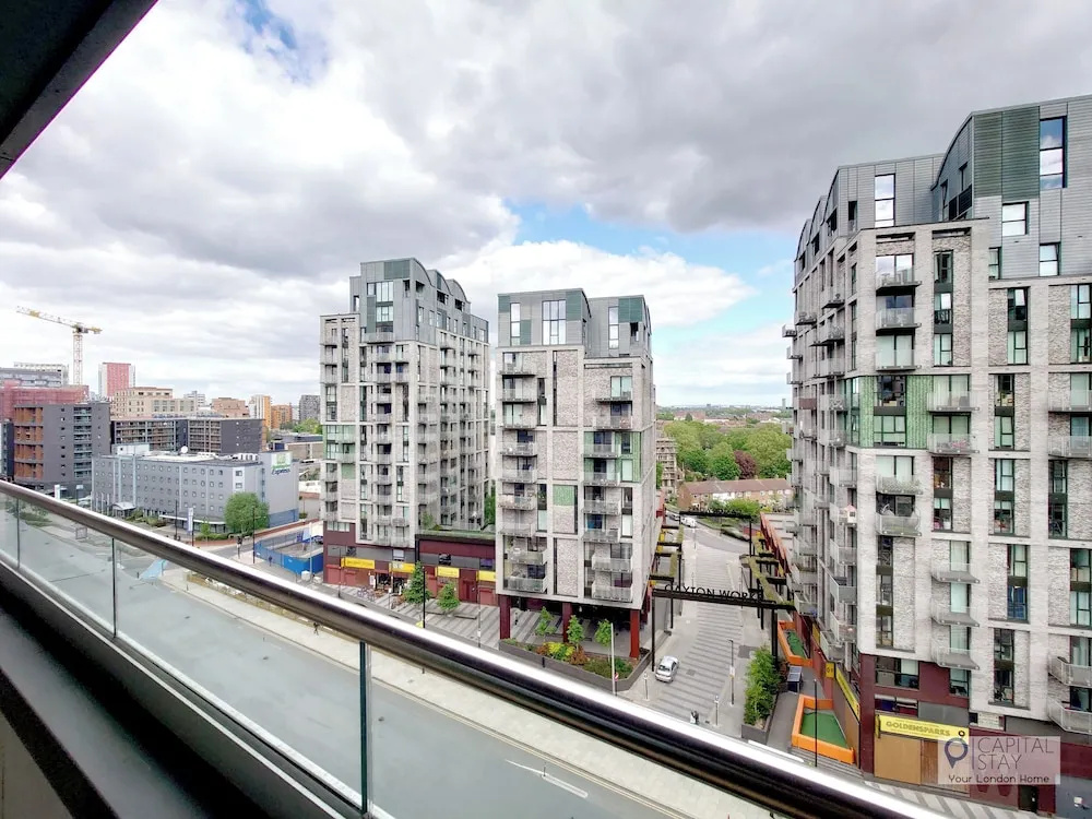 Deluxe Serviced Three Bedroom Apartment