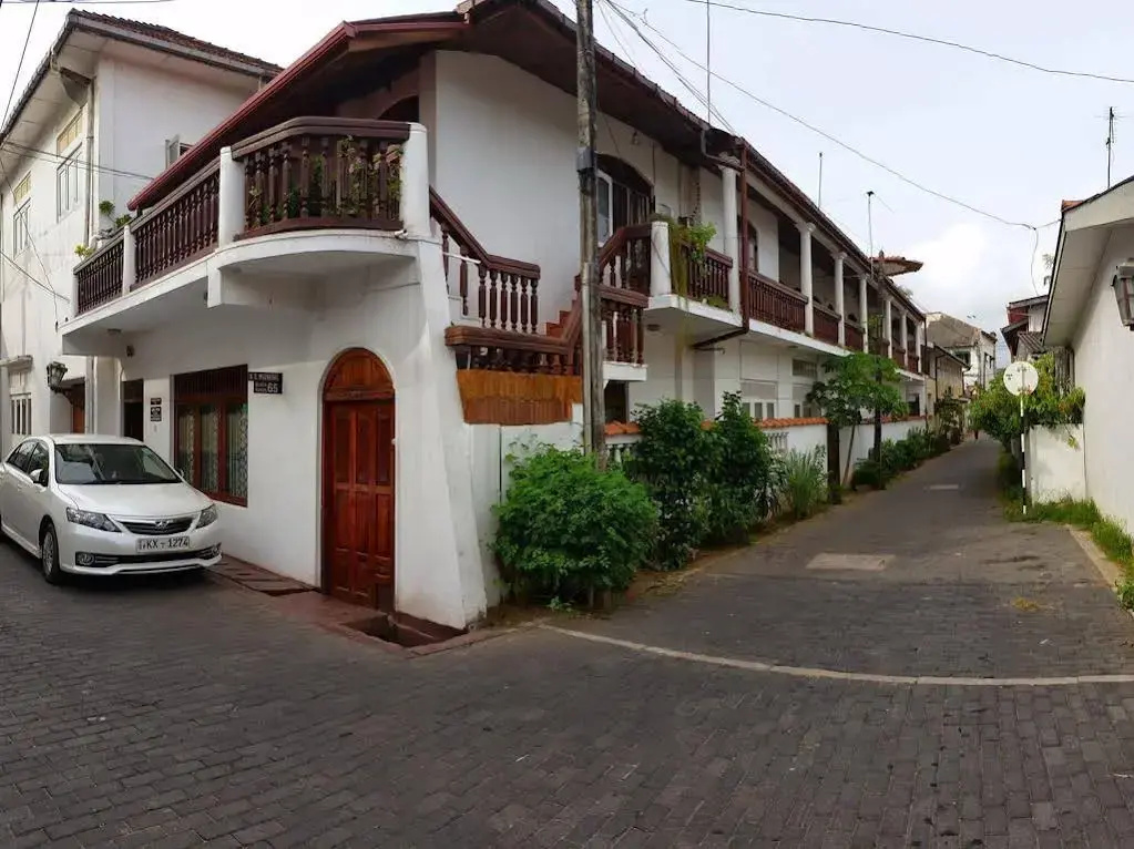 Mrs Wijenayake's Beach Haven Guest House