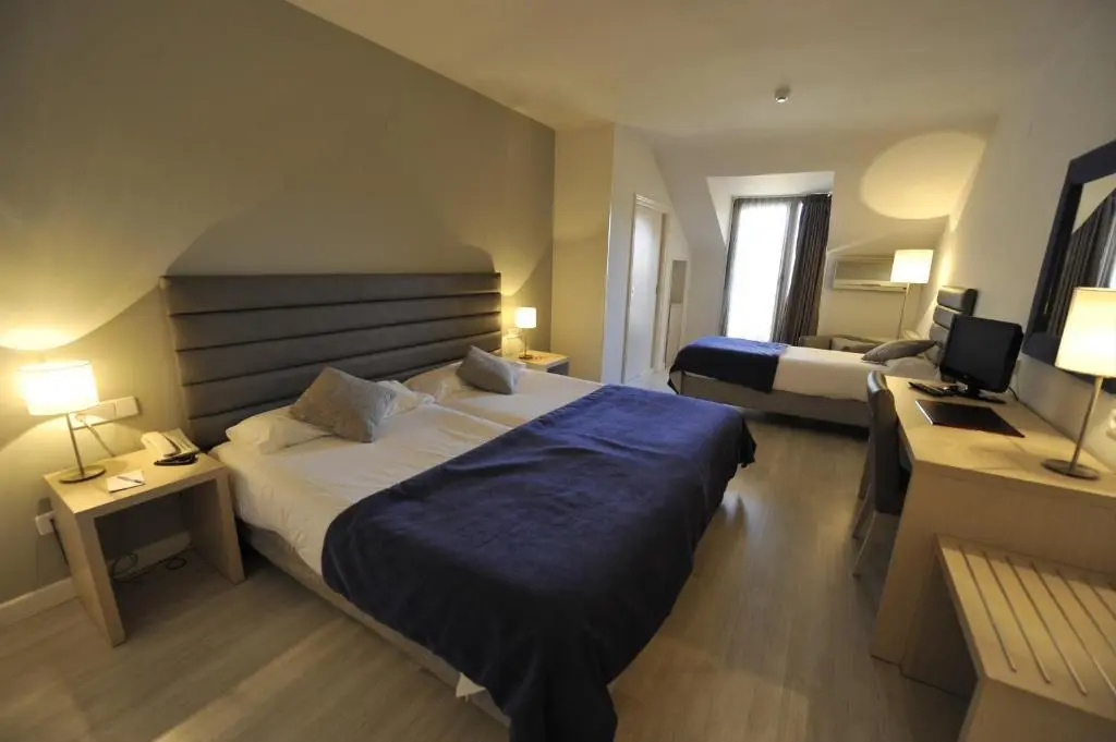 Hotel Puerta de Segovia - Chambres
