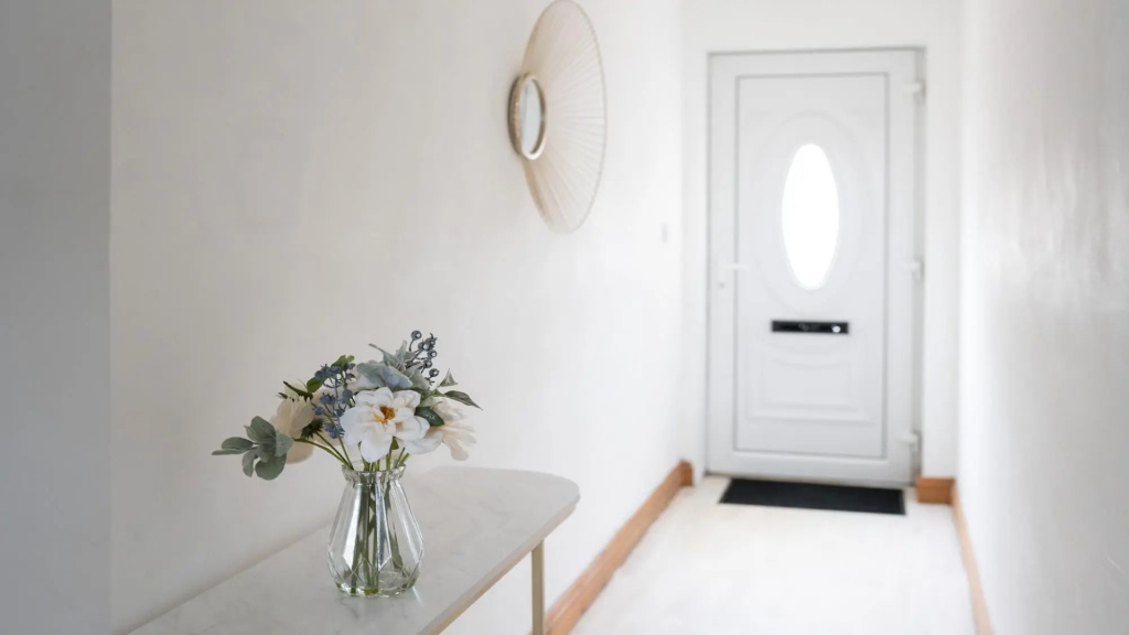 Queens Townhouse - 3 Bedrooms - Pets - Parking