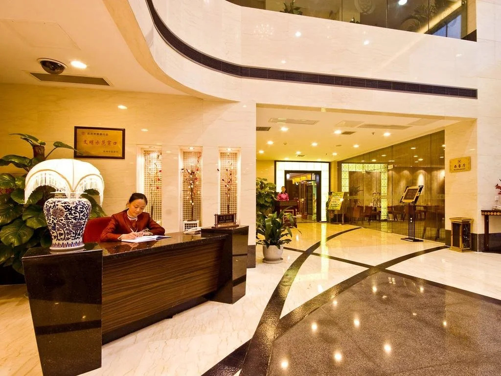 Lobby & Reception