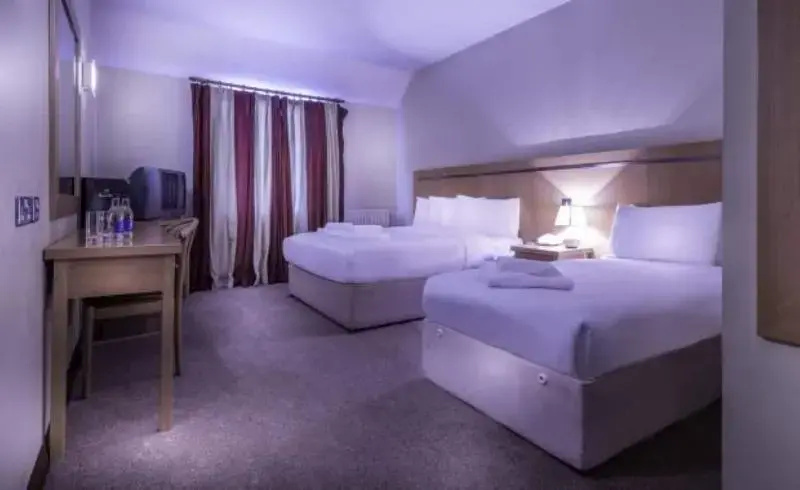 Queens Hotel and Nightclub - Chambres
