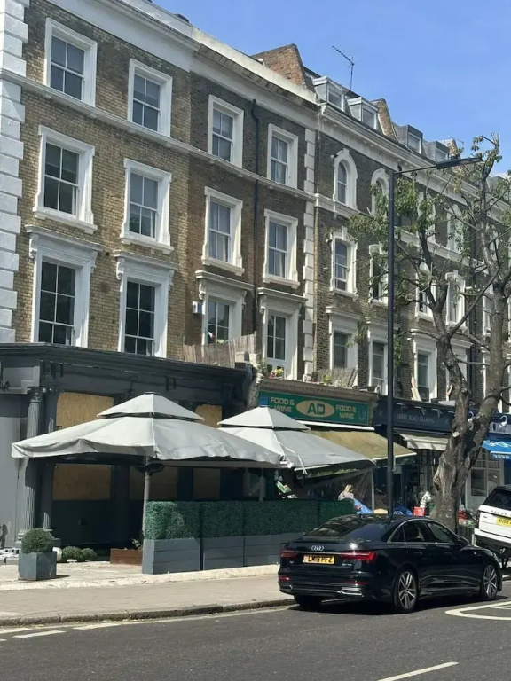Abbey Road Luxury Modern Flat