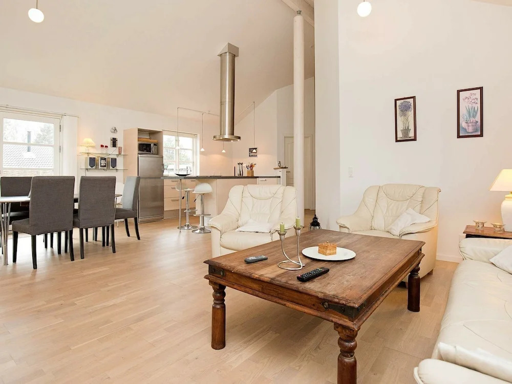 Vintage Holiday Home in Rødby With Hot Tub - фото 11