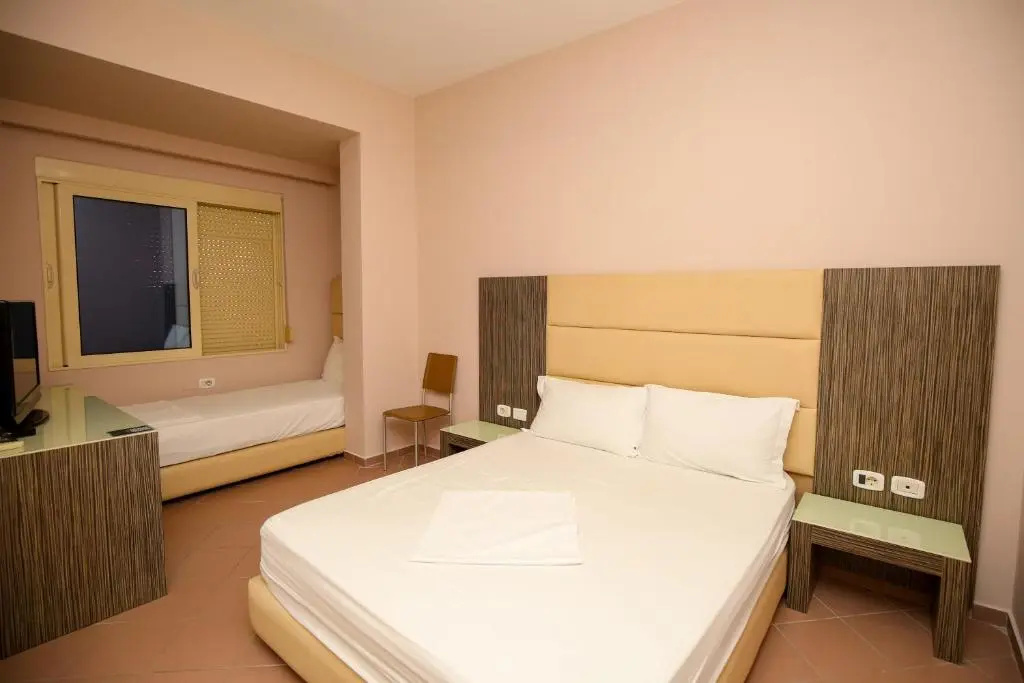Standard Triple room with mountain view