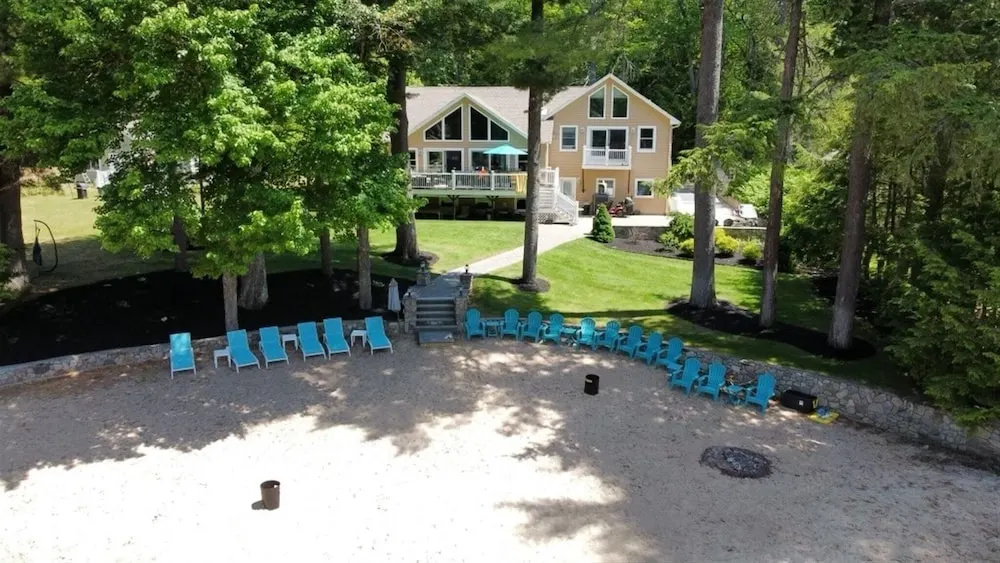 Sandy Cove - Limit 14 4 Bedroom Villa by RedAwning