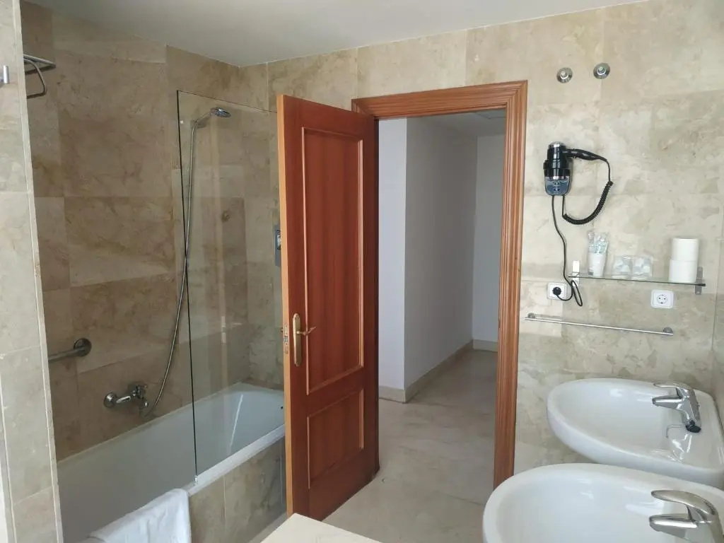 Iraipe Logroño Hotel - Chambres