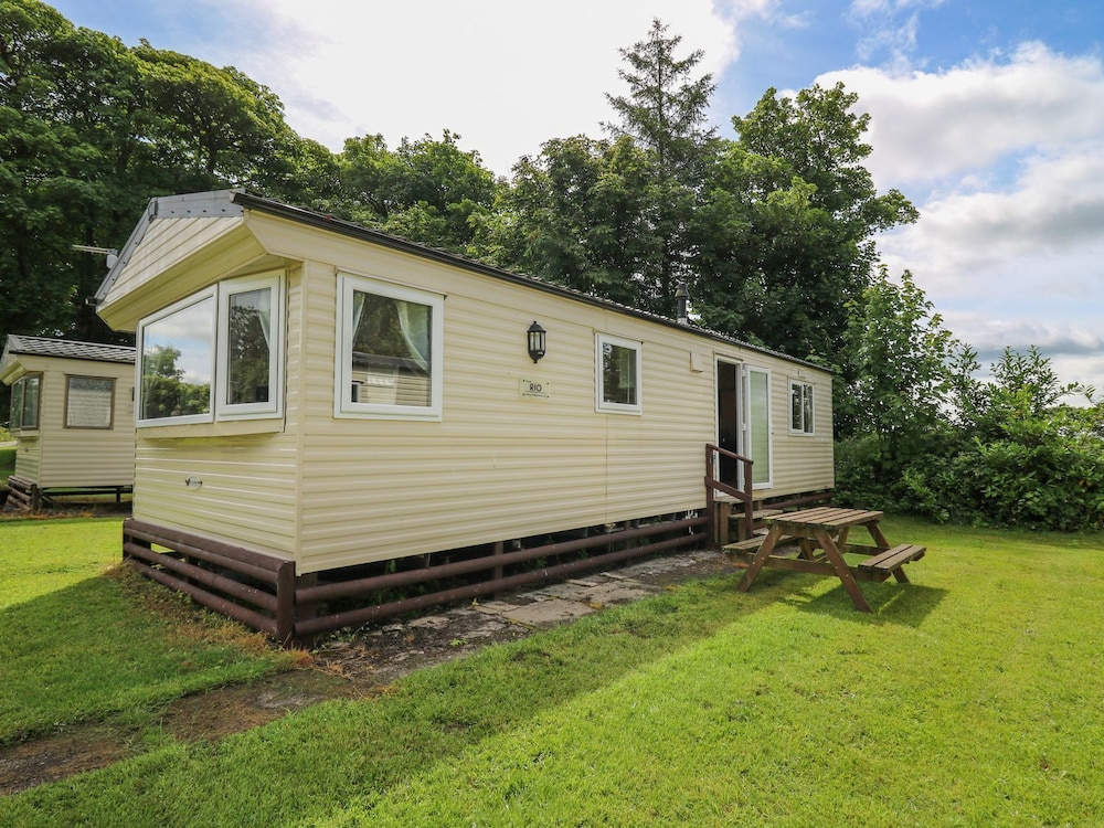 Caravan 2 at Blackmoor Farm Near Tenby