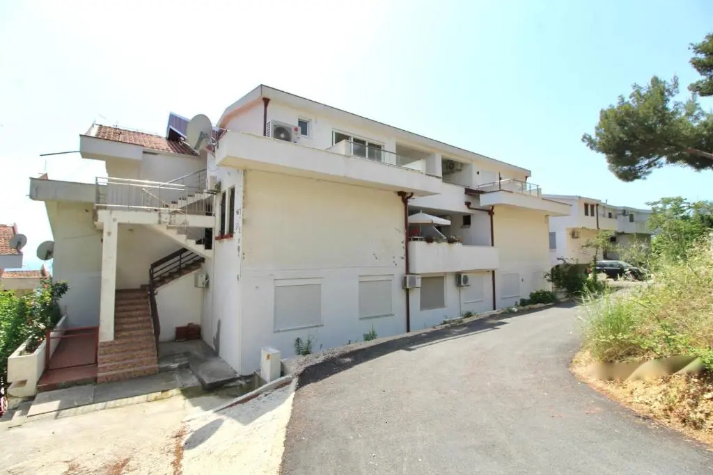 2bd Pinjes Amazing Sea View Apt w/ 2 Balconies Ervin