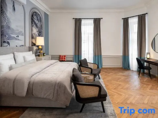 2 Bedrooms Apartment with view
