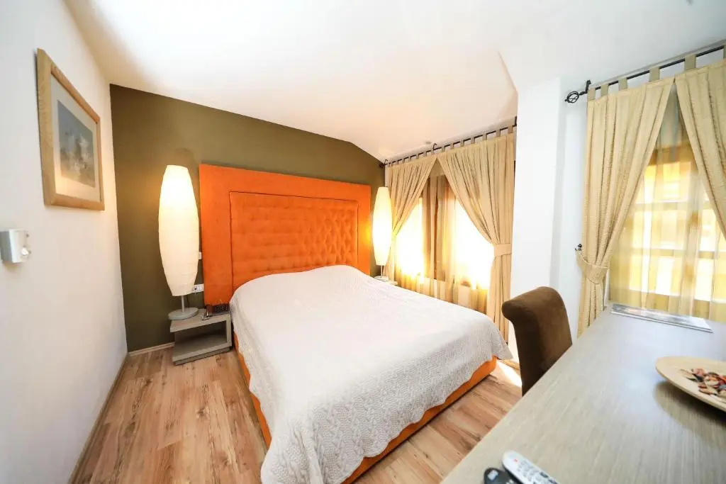 Hotel Çarshia e Jupave - Chambres