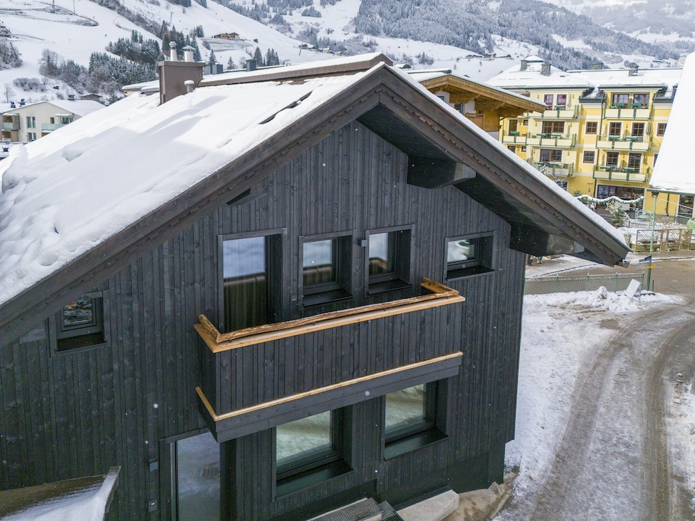 Modern Holiday Home in the Heart of Grossarl