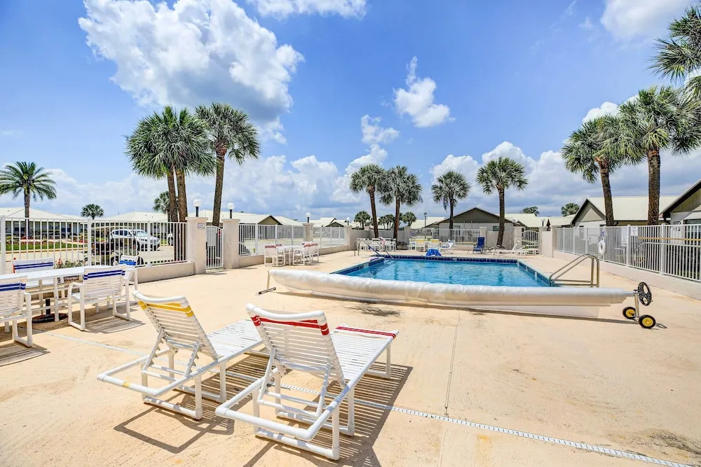 Sebring Fairway Villa Golf, Lake, Track, & Pools