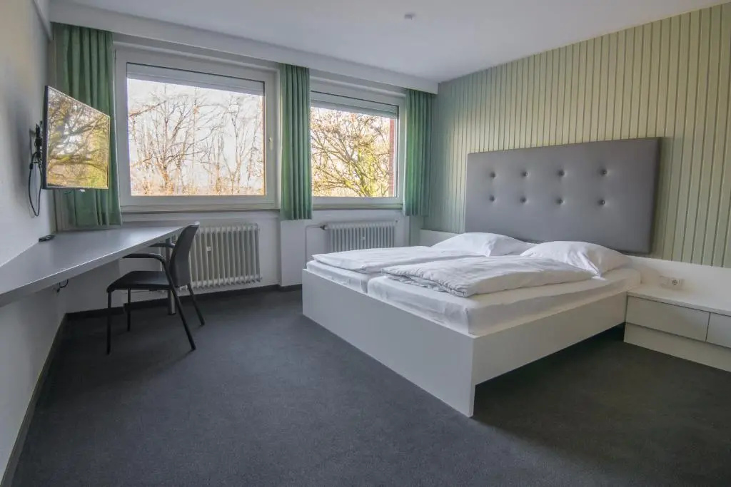 Standard Double room (full double bed)
